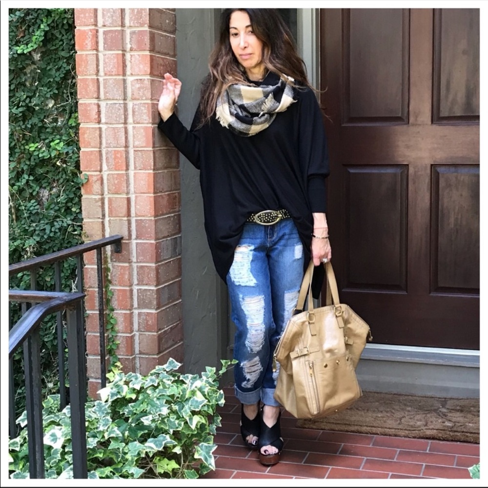 OVERSIZED LOOSE FIT BLACK KNIT SWEATER - Picture 3 of 10